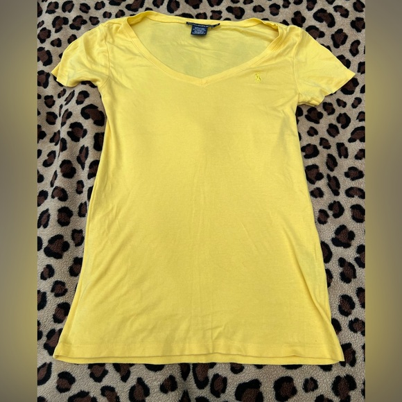 Ralph Lauren Tops - Ralph Lauren Women’s V-Neck Yellow Cotton short sleeve tee